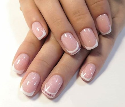 Нюдовий манікюр 2020 осінь Нюдовий манікюр 2020 осінь