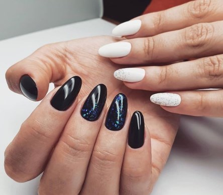 Білий манікюр осінь 2020 Білий манікюр осінь 2020