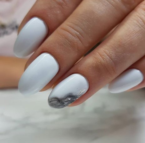 Білий манікюр осінь 2020 Білий манікюр осінь 2020