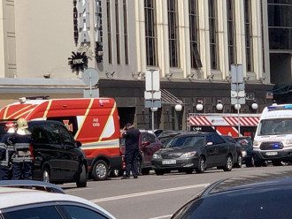 В бизнес-центре мужчина захватил заложников / Страна В бизнес-центре мужчина захватил заложников / Страна
