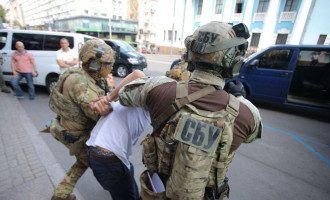 Співробітники СБУ затримали терориста у центрі Києва Співробітники СБУ затримали терориста у центрі Києва