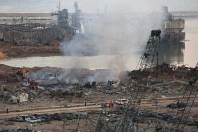 Руйнівні вибухи в Бейруті: кількість жертв стрімко зростає, оголошено режим НС