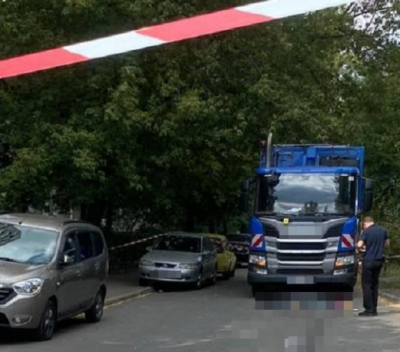 В Киеве мусоровоз наехал на женщину с ребенком, женщина погибла – Новости Киев В Киеве мусоровоз наехал на женщину с ребенком, женщина погибла – Новости Киев