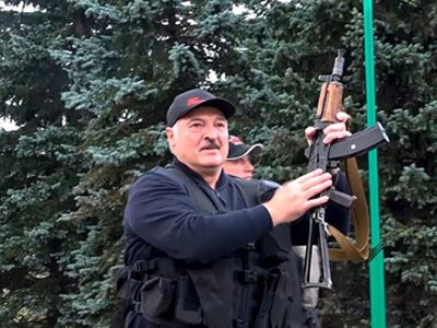 Оппозиционер утверждает, что опора Александра Лукашенко – два эскадрона – Лукашенко новости Беларусь 