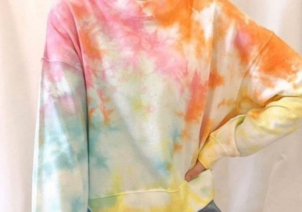 Зав'яжи і пофарбуй: тренд епохи хіпі знову з нами на осінь 2020 - фото