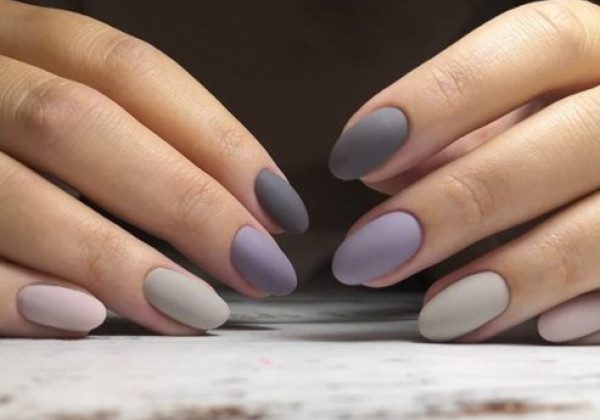 50 відтінків сірого: наймодніші кольори для нігтів на осінь 2020 - фото