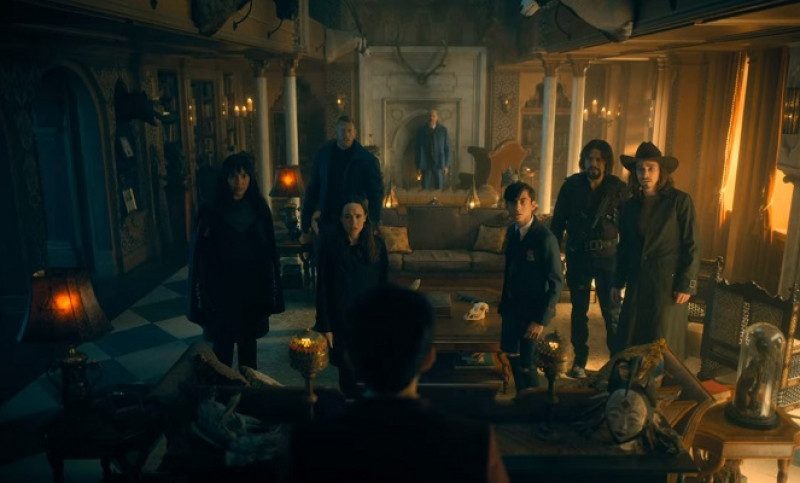 Netflix опубликовали новое видео про Академию Спэрроу