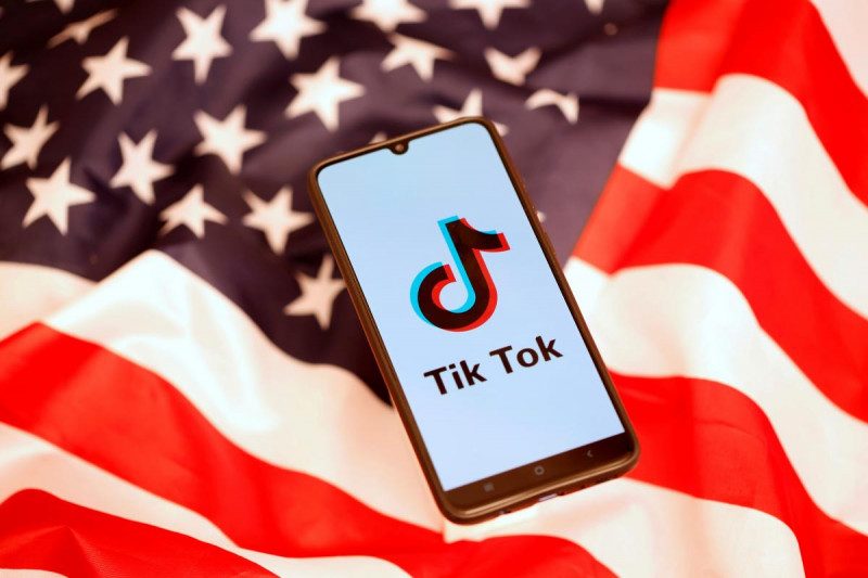 Трамп признал TikTok угрозой и одобрил жесткие меры