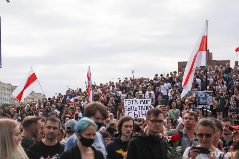 Криза в Білорусі закінчиться міжнародним договорняком