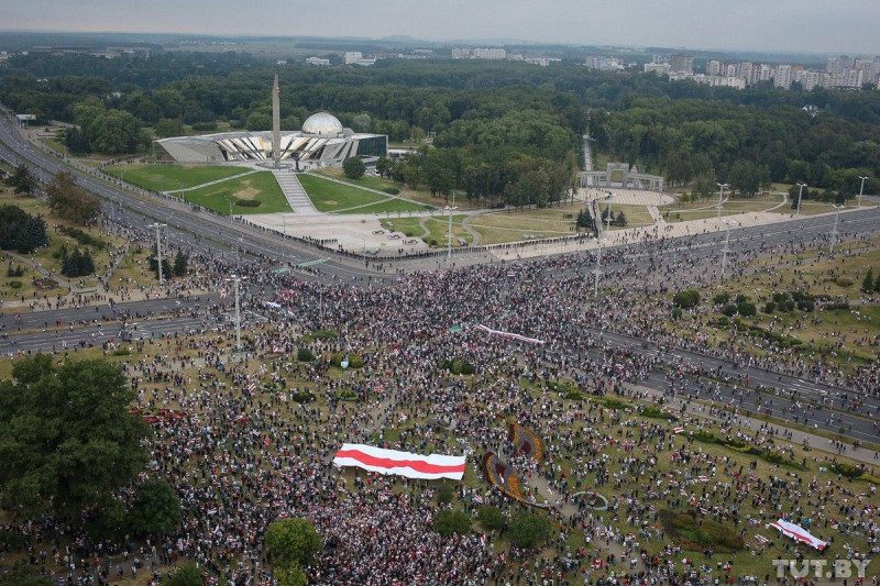 В Минске протестующие уходят от резиденции Лукашенко