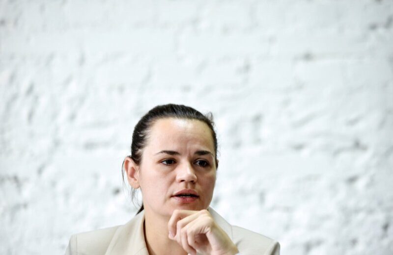 "Залякування, страх, загиблі": Тихановська розповіла про білоруські протести в Європарламенті