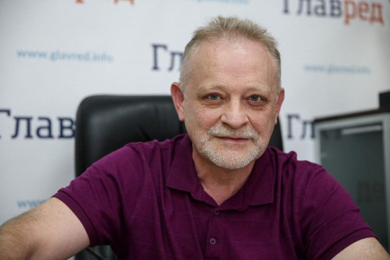 Політолог розповів, хто стоїть за отруєнням Навального