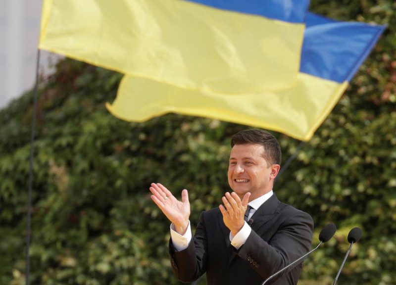 Зеленський спрогнозував кінець війни на Донбасі