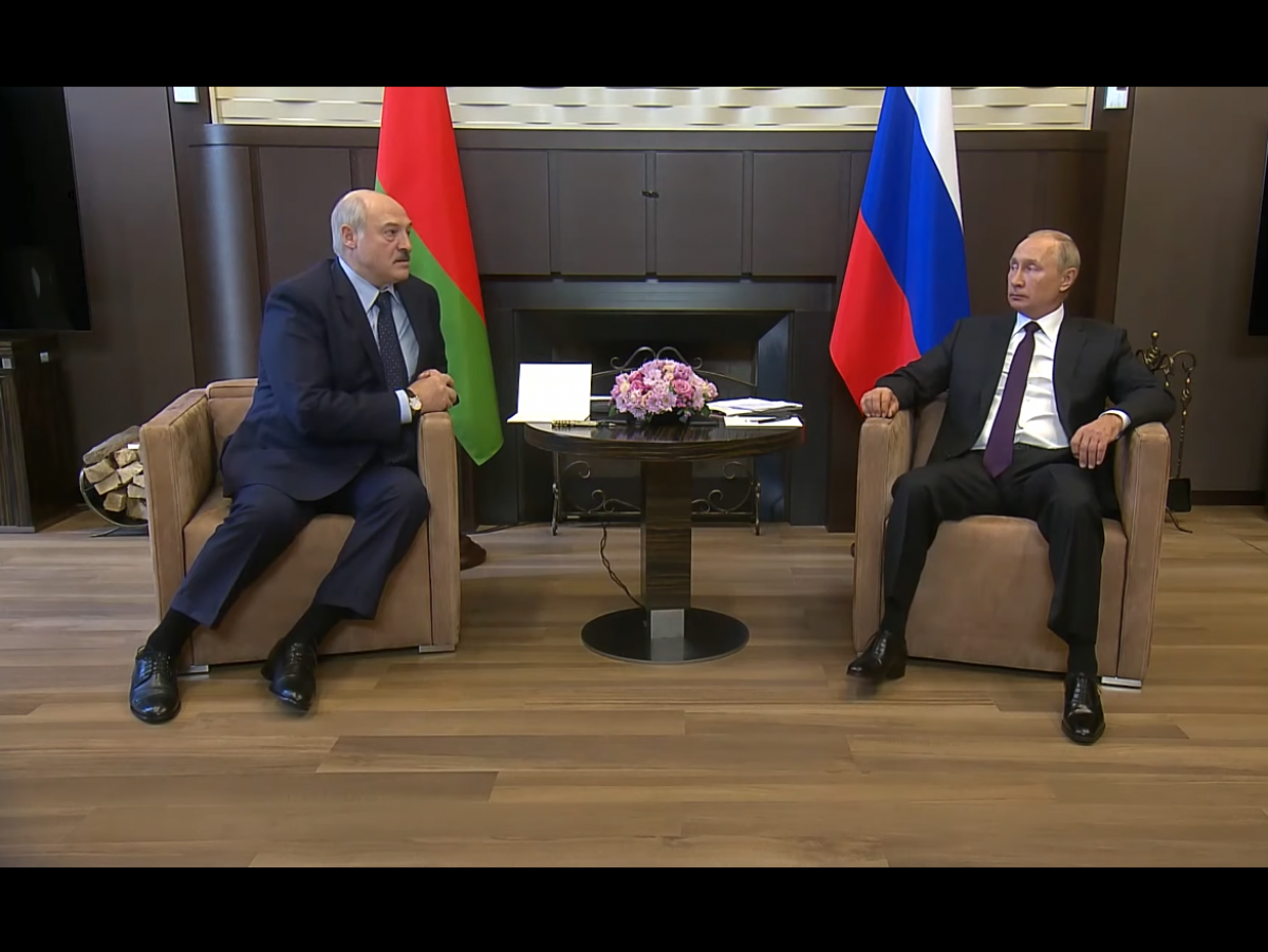 Лукашенко на переговорах с Путиным попросит денег: СМИ узнали сумму