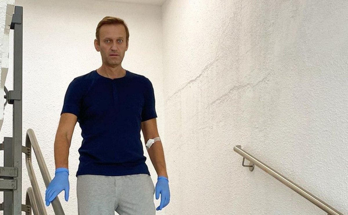 В РФ внезапно умер медик, который лечил Навального после отравления
