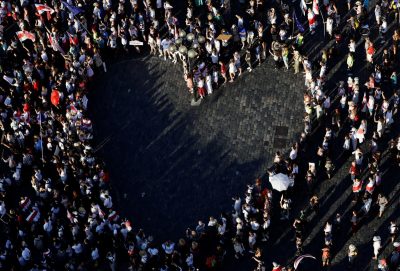 Роскошный подарок спрогнозирован Водолеям – Гороскоп на сентябрь 2020 Водолей 