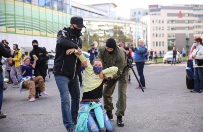 Разгон женского марша в Минске / TUT.BY