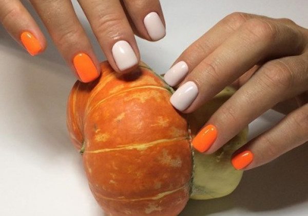 Помаранчевий настрій: найгарніший помаранчевий манікюр на осінь - фото
