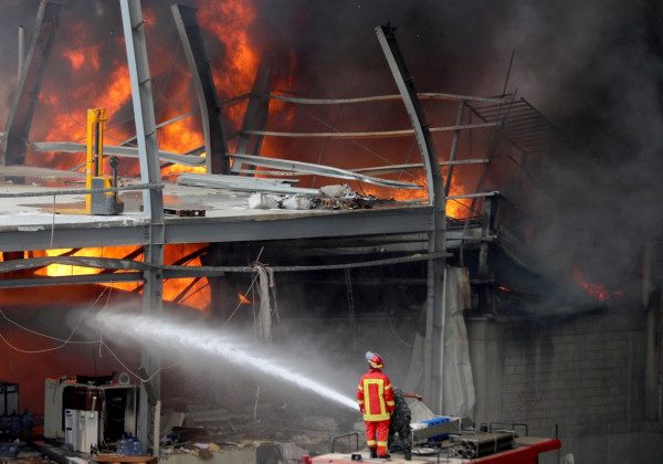 Потужна пожежа у Бейруті: розкрито можливу причину