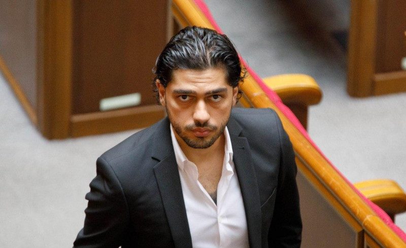 Лероса обвинили в запугивании соседей, нардеп заявил о провокации