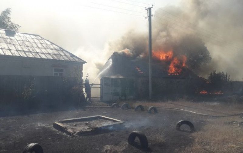 В Харьковской области жуткий пожар стер с лица земли населенный пункт
