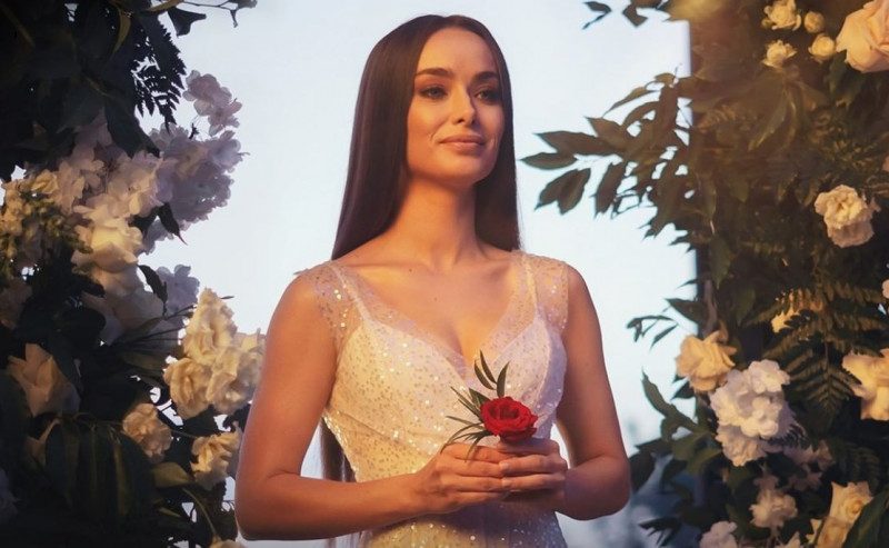 Назвали дату выхода шоу Холостячка 2020 с Ксенией Мишиной