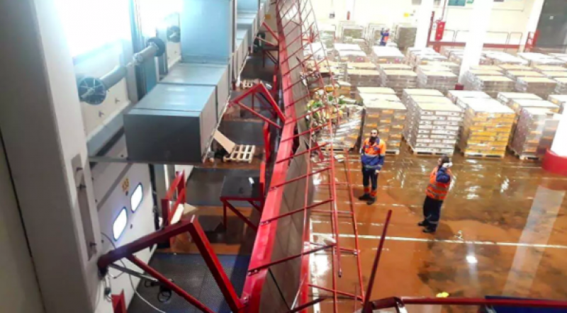 В Подмосковье обрушился надземный переход: десятки пострадавших