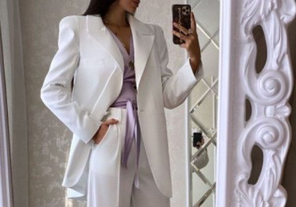 Белая одежда осень-зима 2020-2021