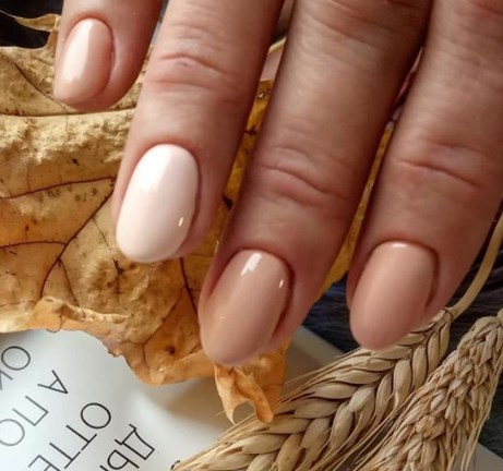 Бежевий манікюр 2020 осінь Бежевий манікюр 2020 осінь
