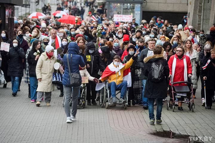 В Минске проходит марш людей с инвалидностью: начались задержания