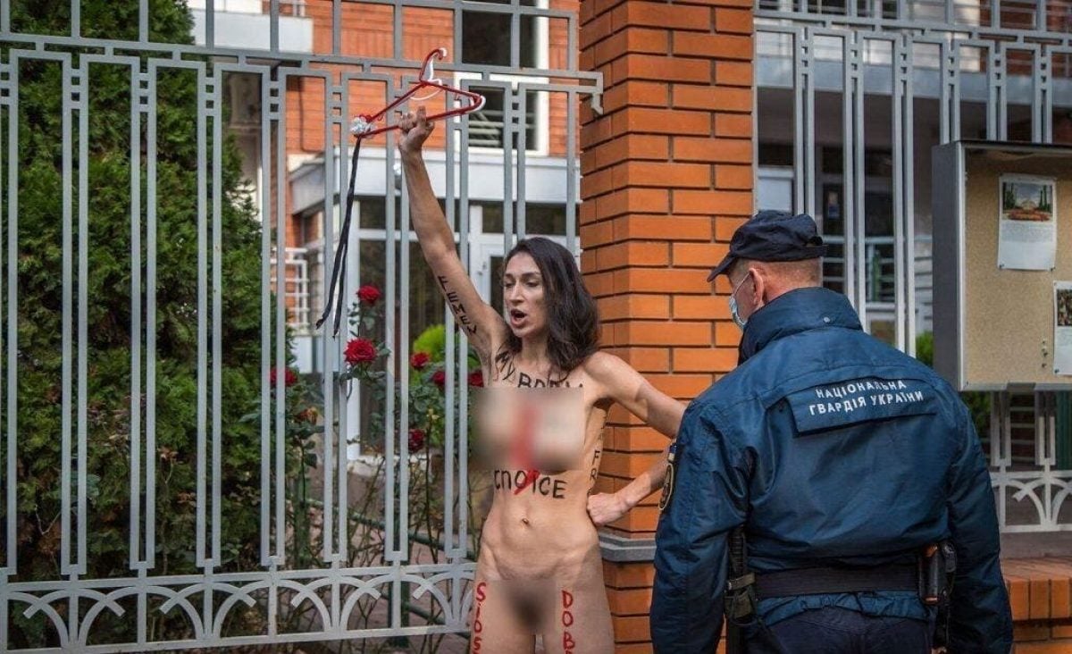 протест голых женщинах фото 108