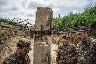Война за Нагорный Карабах - Азербайджан наткнулся на войска России