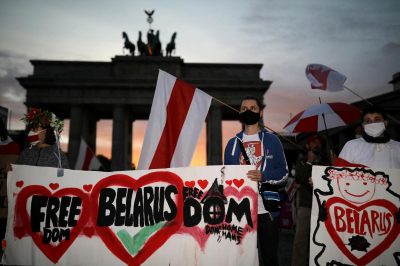 Пономарьов вважає, що Білорусі не загрожує донбаський сценарій – Білорусь Росія новини 