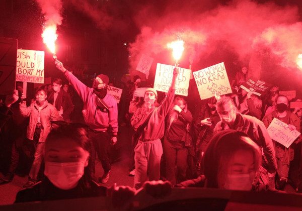 У Польщі відбулися масові заворушення через заборону абортів: люди пішли на кардинальні заходи