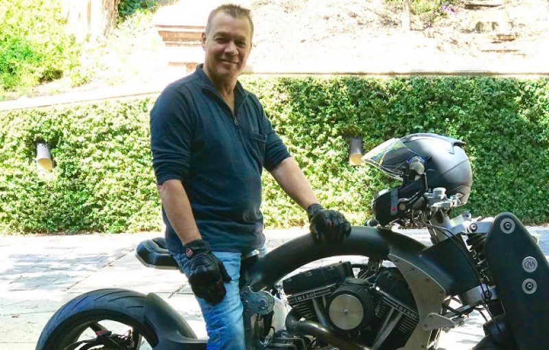 Помер Едді Ван Хален - гітарист з ТОП-100 і засновник групи