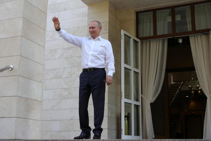 Почему Путину до лампочки санкции Европы из-за отравления Навального