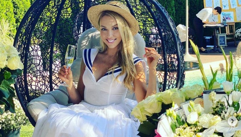 Оля Полякова запускає своє кулінарне шоу