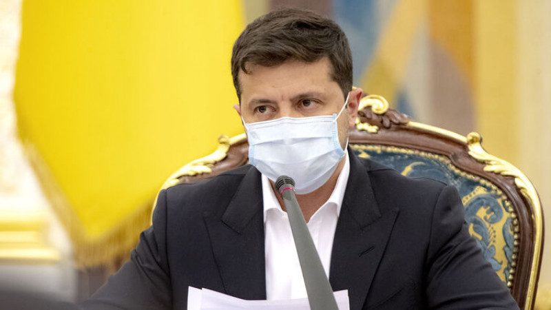 "Країна на межі катастрофи": опубліковано звернення Зеленського до Слуги народу