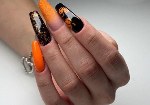 Маникюр на Хэллоуин 2020