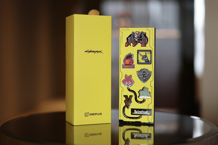 На дворі 2020 рік, але з OnePlus 8T x Cyberpunk 2077 у вашій кишені буде повний кіберпанк