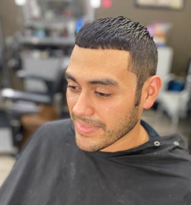 Чоловіча стрижка цезар 2020-2021 Чоловіча стрижка цезар 2020-2021