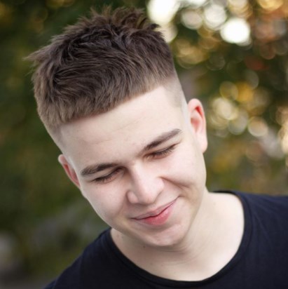 Чоловіча стрижка цезар 2020-2021 Чоловіча стрижка цезар 2020-2021