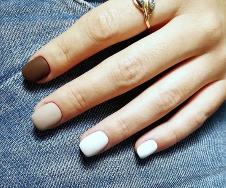 Осінній манікюр на короткі нігті 2020 Осінній манікюр на короткі нігті 2020