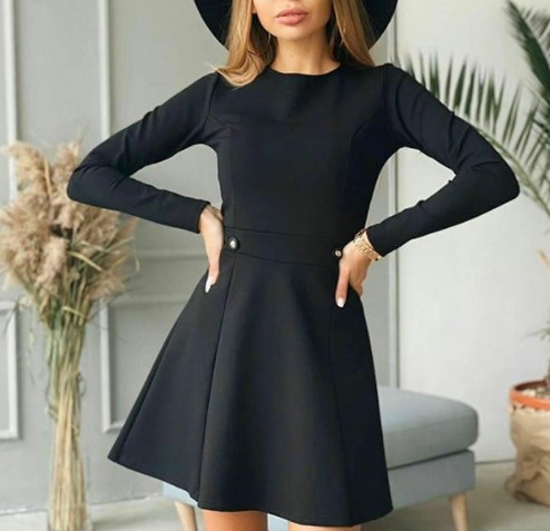 Маленькое черное платье с нами навсегда / Instagram