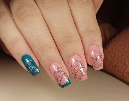 Павутинка на нігтях