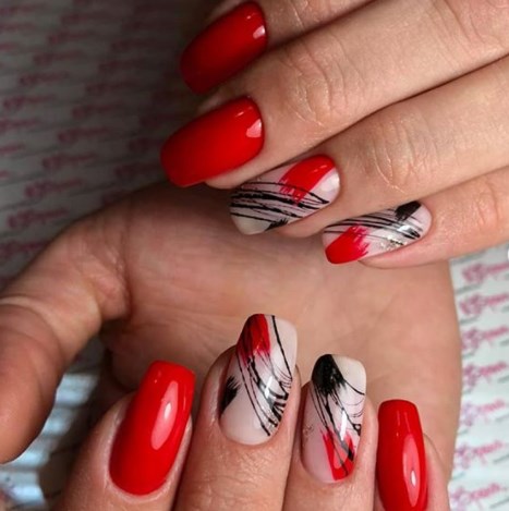 Павутинка на нігтях