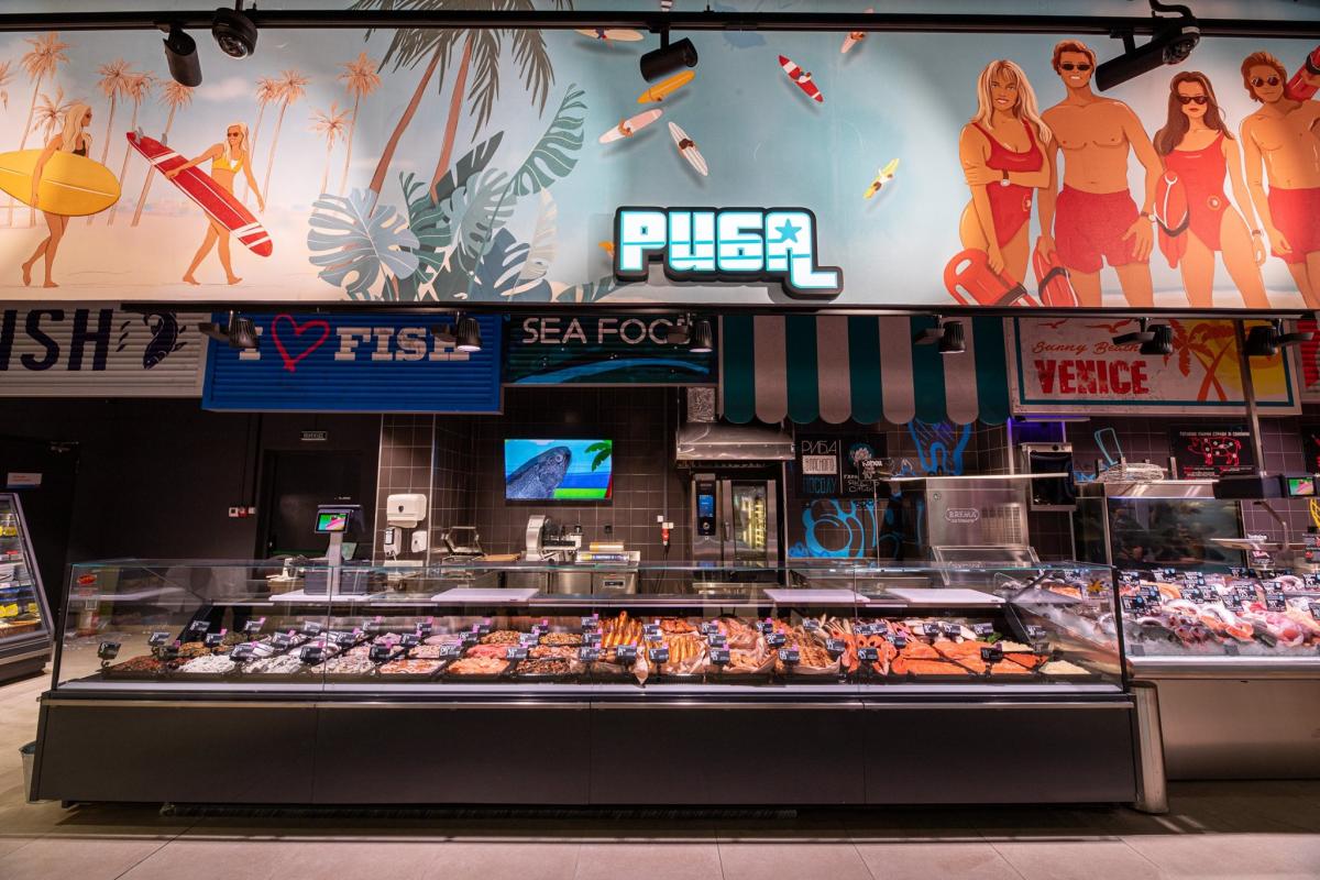 'Вона зі мною, вуглепластик' : у Львові відкрився супермаркет у стилі GTA: San Andreas 'Вона зі мною, вуглепластик' : у Львові відкрився супермаркет у стилі GTA: San Andreas