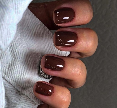 Шоколадний манікюр осінь 2020