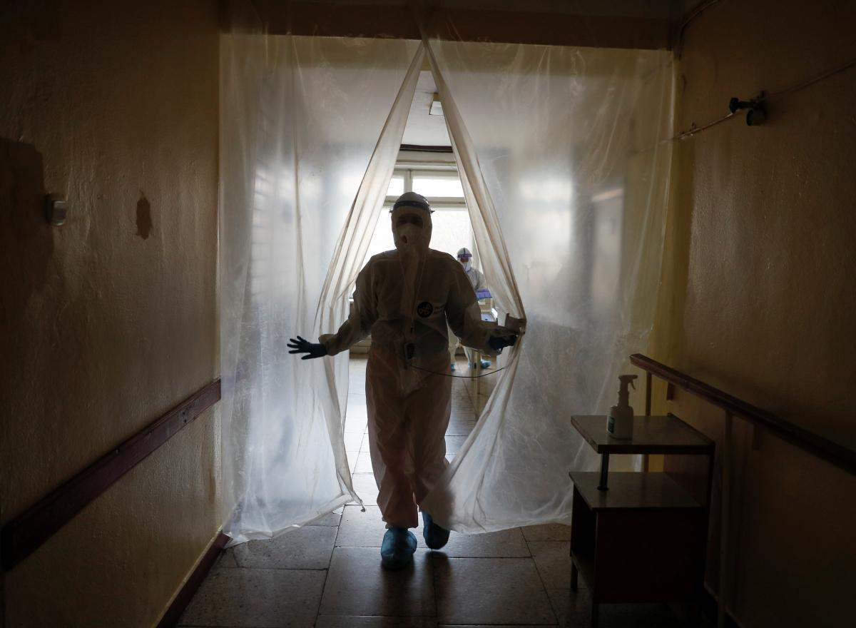 Коронавирус в Украине: впервые с мая - более 5 тысяч новых случаев COVID-19, смертей - больше сотни