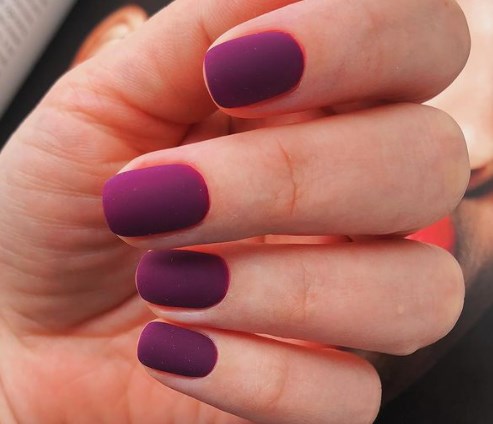 Манікюр зима 2021 марсала